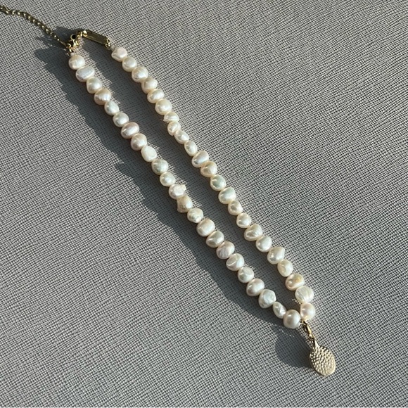 [CLEARANCE/Send Offers] PEARL CHOKER NECKLACE WITH “MOONSTONE” PENDANT - Picture 8 of 9